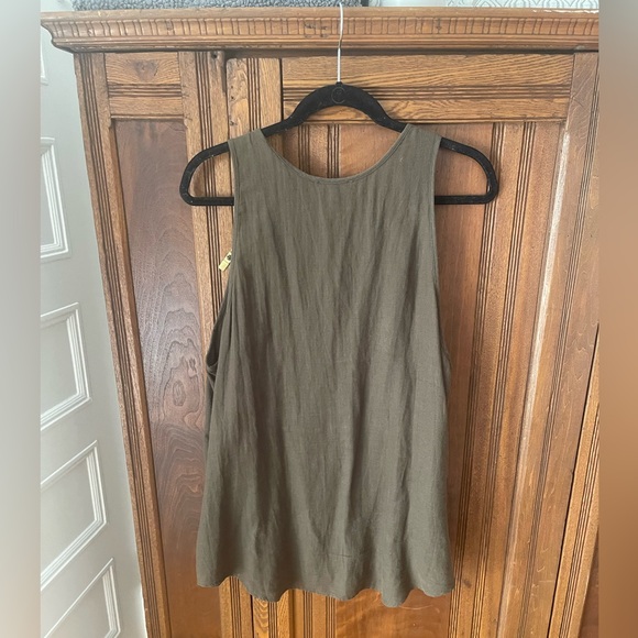 Oversized tank top from Aritzia - Picture 2 of 3